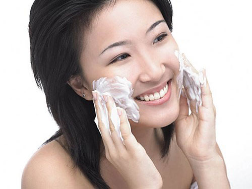 Rửa mặt quá sạch có thể khiến da bạn "ốm yếu" - 1
